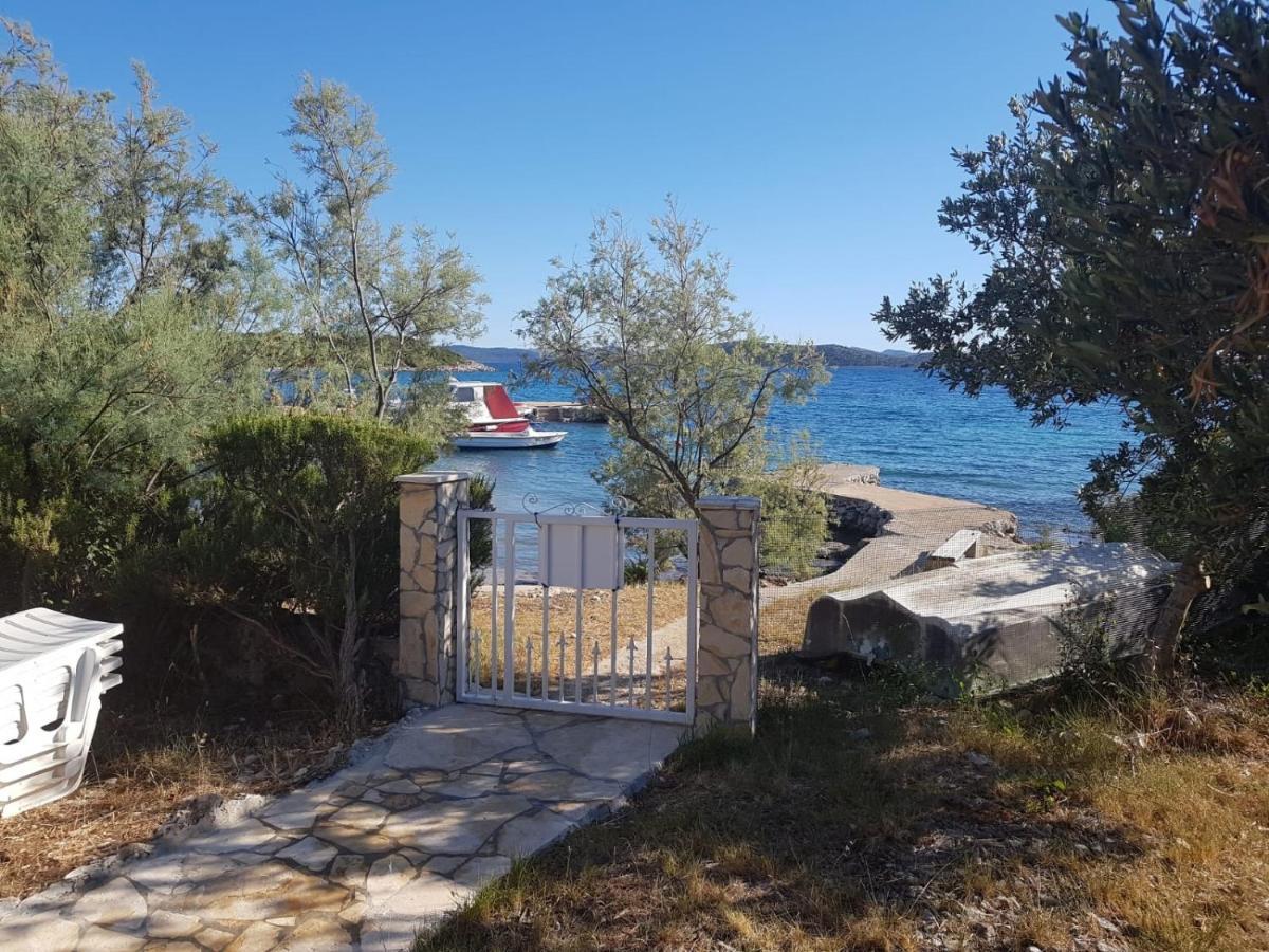 Secluded Fisherman'S Cottage Cove Zuborovica, Pasman - 321 Mrljane Esterno foto