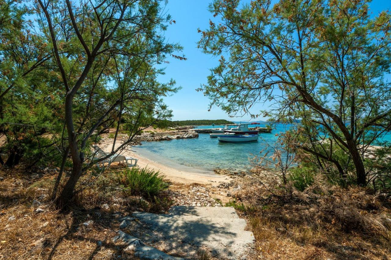 Secluded Fisherman'S Cottage Cove Zuborovica, Pasman - 321 Mrljane Esterno foto